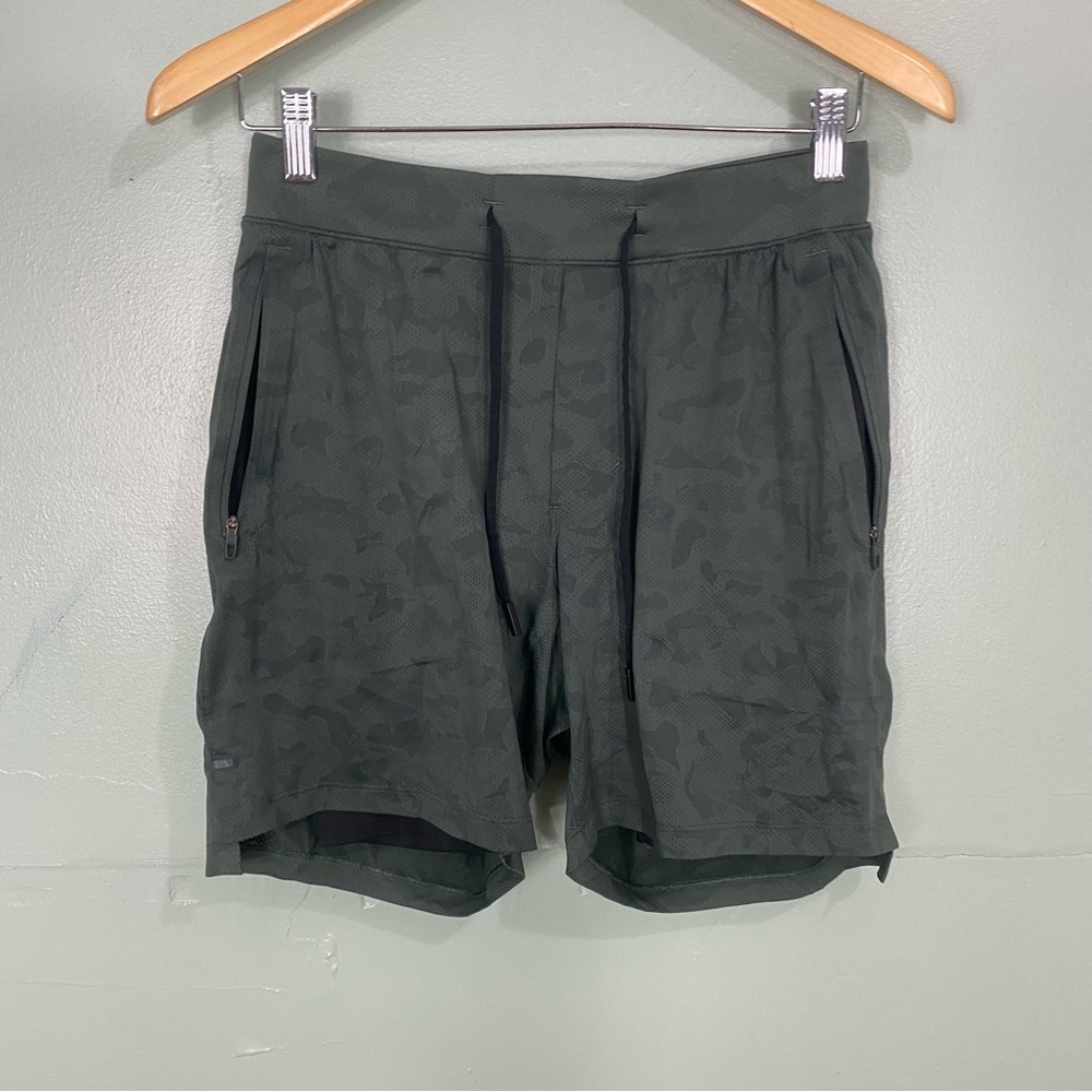 Lululemon License To Train Short Lined Green Camo Sz Small